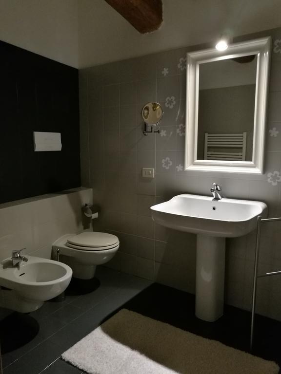 Farolfi Apartments Pepoli Bologna Ngoại thất bức ảnh